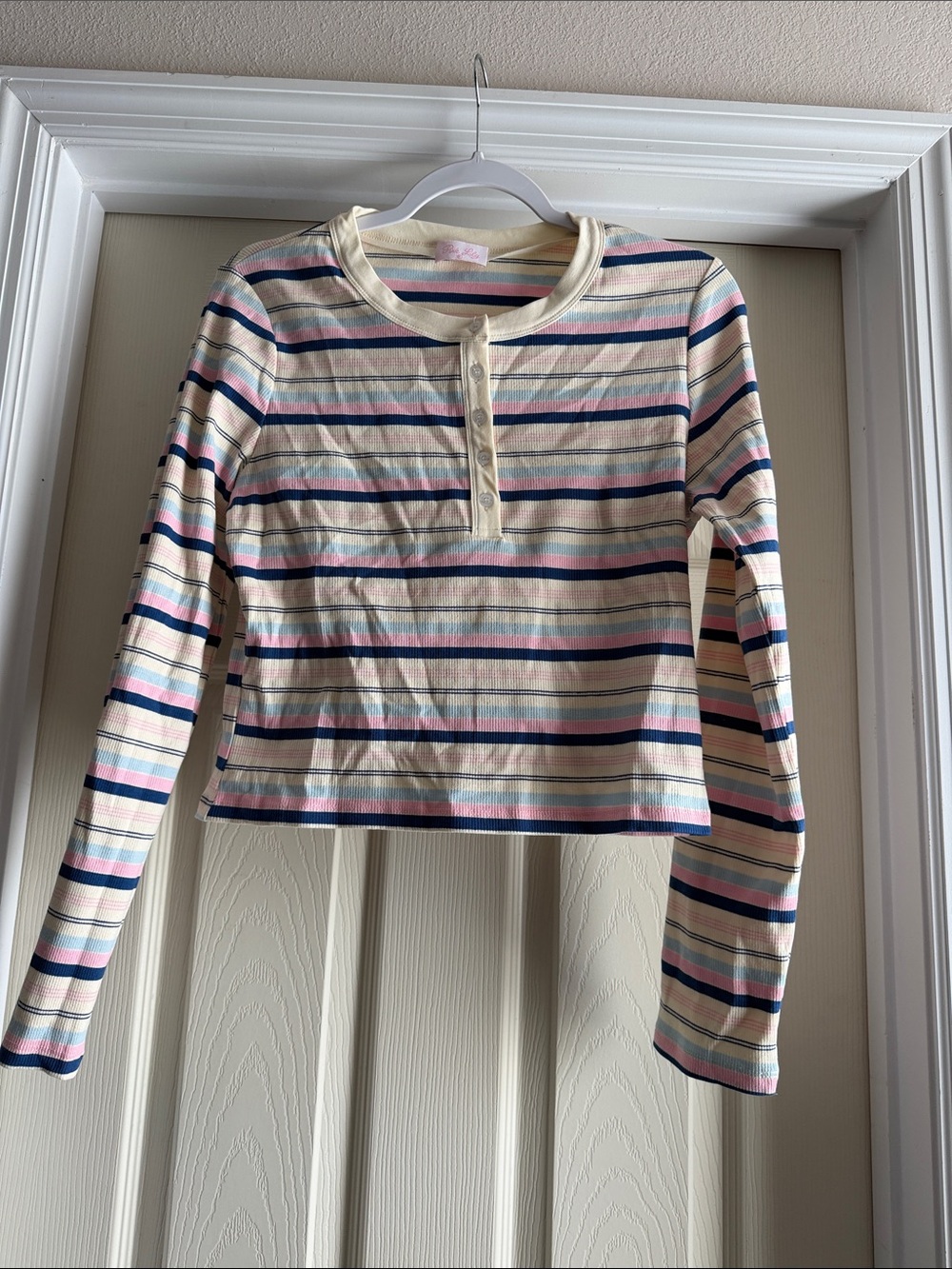 Pink Lily Ribbed Striped Henley Crop Top XL NWOT Cream Pink Blue